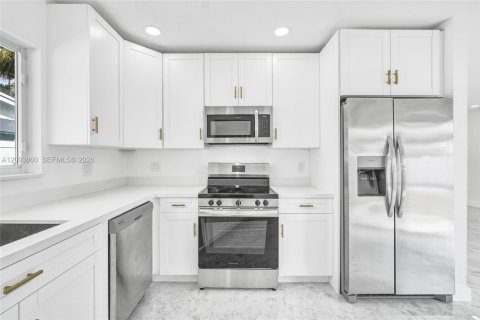 House in Hollywood, Florida 3 bedrooms № 2068912 - photo 28