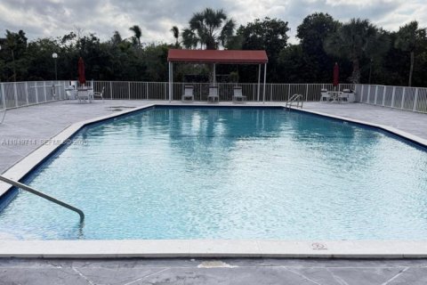 Appartement à louer à Hialeah, Floride: 2 chambres, 82.68 m2 № 2007292 - photo 29