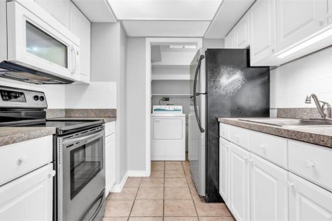 Appartement à louer à Clearwater, Floride: 1 chambre, 69.68 m2 № 1873738 - photo 11