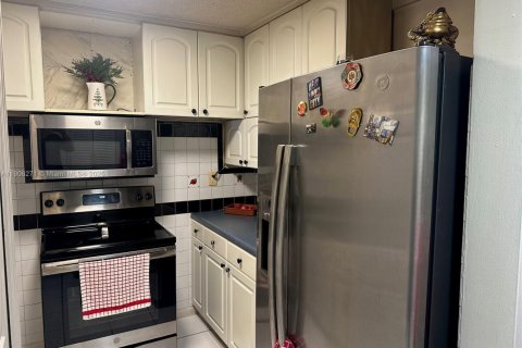 Copropriété à vendre à Miami, Floride: 1 chambre, 70.42 m2 № 2012302 - photo 3