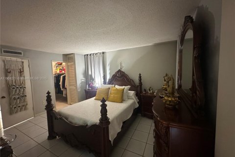 Copropriété à vendre à Miami, Floride: 1 chambre, 70.42 m2 № 2012302 - photo 6