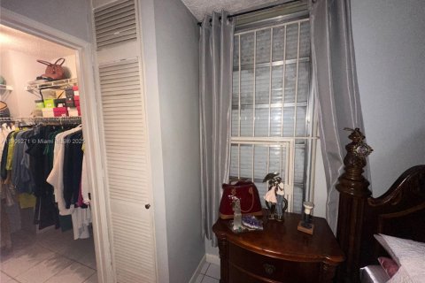 Copropriété à vendre à Miami, Floride: 1 chambre, 70.42 m2 № 2012302 - photo 29