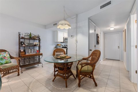 Copropriété à vendre à Ormond Beach, Floride: 2 chambres, 81.1 m2 № 2151334 - photo 7