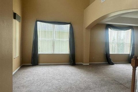 Casa en alquiler en Kissimmee, Florida, 5 dormitorios, 319.58 m2 № 1856161 - foto 4