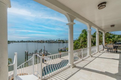 Casa en alquiler en Redington Beach, Florida, 5 dormitorios, 326.18 m2 № 1919222 - foto 16
