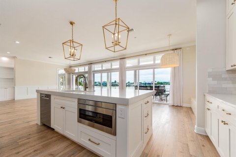 Casa en alquiler en Redington Beach, Florida, 5 dormitorios, 326.18 m2 № 1919222 - foto 12