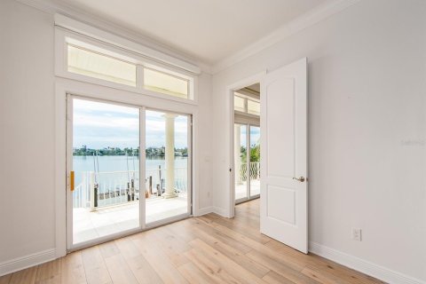 Casa en alquiler en Redington Beach, Florida, 5 dormitorios, 326.18 m2 № 1919222 - foto 19