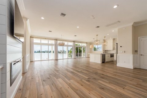 Casa en alquiler en Redington Beach, Florida, 5 dormitorios, 326.18 m2 № 1919222 - foto 6