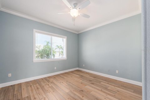 Casa en alquiler en Redington Beach, Florida, 5 dormitorios, 326.18 m2 № 1919222 - foto 23