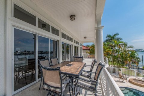 Casa en alquiler en Redington Beach, Florida, 5 dormitorios, 326.18 m2 № 1919222 - foto 15