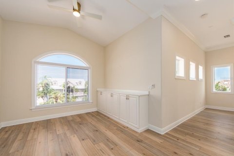 Casa en alquiler en Redington Beach, Florida, 5 dormitorios, 326.18 m2 № 1919222 - foto 26