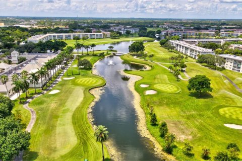Condo in Coconut Creek, Florida, 2 bedrooms  № 1844026 - photo 29