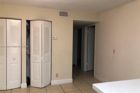 Copropriété à vendre à Plantation, Floride: 2 chambres, 87.33 m2 № 1968858 - photo 6