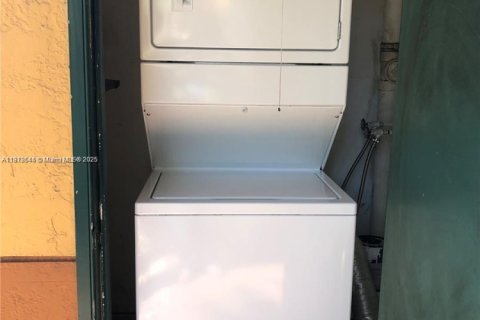 Copropriété à vendre à Plantation, Floride: 2 chambres, 87.33 m2 № 1968858 - photo 16