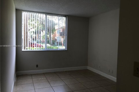 Copropriété à vendre à Plantation, Floride: 2 chambres, 87.33 m2 № 1968858 - photo 8