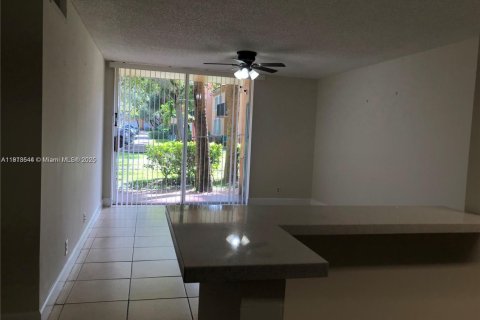 Copropriété à vendre à Plantation, Floride: 2 chambres, 87.33 m2 № 1968858 - photo 9