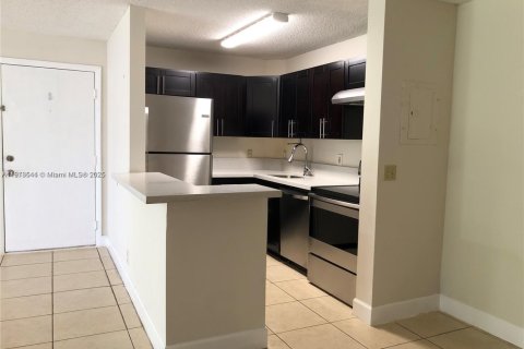 Copropriété à vendre à Plantation, Floride: 2 chambres, 87.33 m2 № 1968858 - photo 11