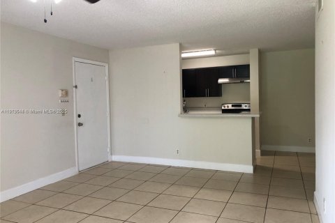 Copropriété à vendre à Plantation, Floride: 2 chambres, 87.33 m2 № 1968858 - photo 10