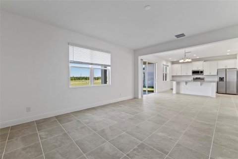 House in Groveland, Florida 4 bedrooms, 237.83 sq.m. № 1420612 - photo 4