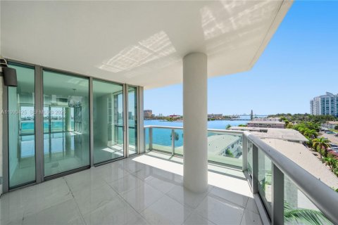 Copropriété à vendre à North Bay Village, Floride: 3 chambres, 170.94 m2 № 2183266 - photo 15