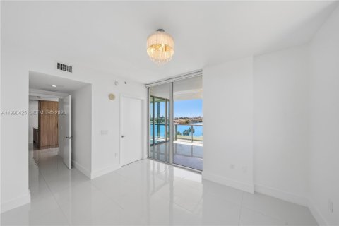 Copropriété à vendre à North Bay Village, Floride: 3 chambres, 170.94 m2 № 2183266 - photo 14