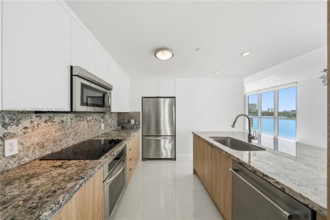 Copropriété à vendre à North Bay Village, Floride: 3 chambres, 170.94 m2 № 2183266 - photo 6