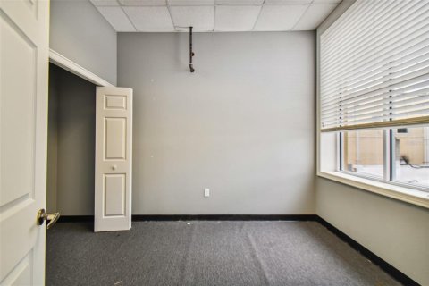Propiedad comercial en alquiler en Lakeland, Florida, 936.45 m2 № 1561136 - foto 25