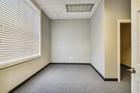 Propiedad comercial en alquiler en Lakeland, Florida, 936.45 m2 № 1561136 - foto 26