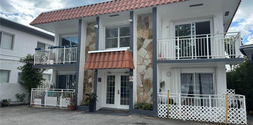 Apartamento en Miami Beach, Florida 3 dormitorios № 1984219