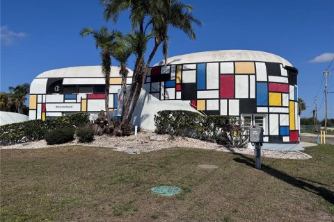 Купить коммерческую недвижимость в Раскин, Флорида 627.83м2, № 1593164 - фото 3