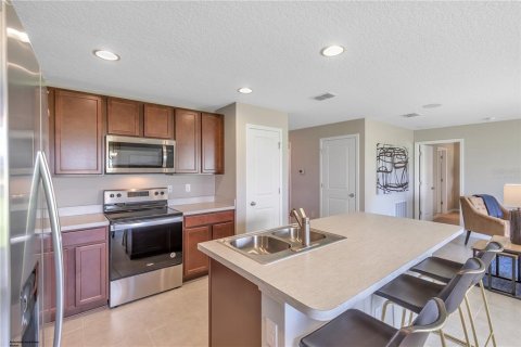 House in Tavares, Florida 3 bedrooms, 130.71 sq.m. № 1919795 - photo 7