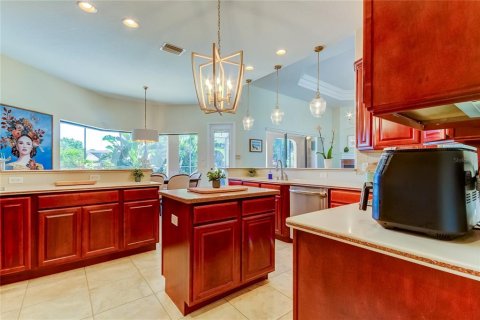 House in Odessa, Florida 3 bedrooms, 250.37 sq.m. № 2237213 - photo 20