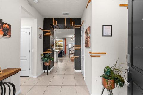 Adosado en venta en Davenport, Florida, 5 dormitorios, 211.91 m2 № 2214722 - foto 5