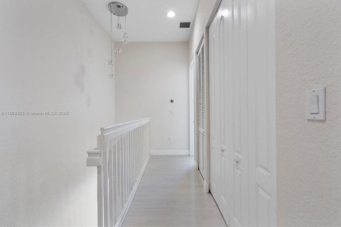 Adosado en venta en Pembroke Pines, Florida, 2 dormitorios, 144.93 m2 № 1979460 - foto 26