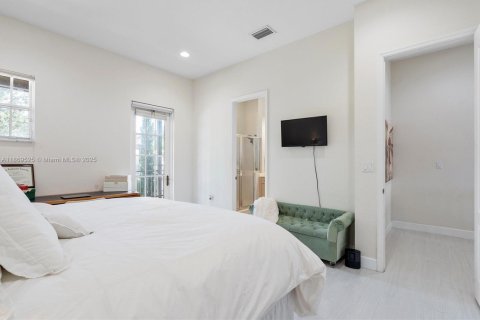 Adosado en venta en Pembroke Pines, Florida, 2 dormitorios, 144.93 m2 № 1979460 - foto 29