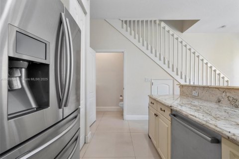 Adosado en venta en Pembroke Pines, Florida, 2 dormitorios, 144.93 m2 № 1979460 - foto 24