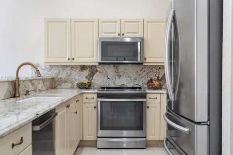 Adosado en venta en Pembroke Pines, Florida, 2 dormitorios, 144.93 m2 № 1979460 - foto 19