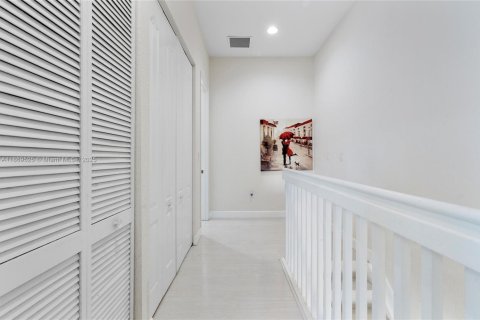 Adosado en venta en Pembroke Pines, Florida, 2 dormitorios, 144.93 m2 № 1979460 - foto 27