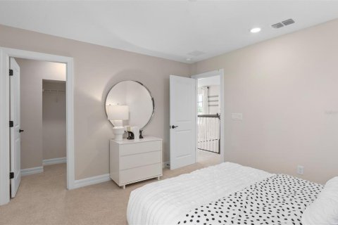 House in Orlando, Florida 4 bedrooms, 285.77 sq.m. № 1848651 - photo 24