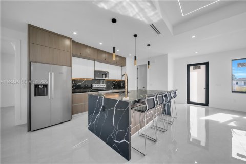 Casa en venta en Lehigh Acres, Florida, 3 dormitorios № 1983710 - foto 19