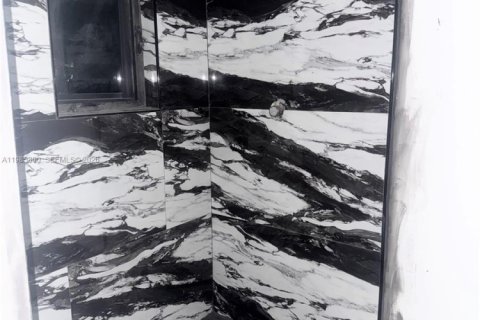 Villa ou maison à vendre à Miami, Floride: 3 chambres, 115.01 m2 № 2046963 - photo 4