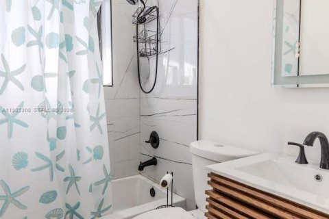 Купить виллу или дом в Майами, Флорида 3 спальни, 115.01м2, № 2046963 - фото 20
