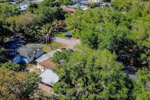 Купить виллу или дом в Майами, Флорида 3 спальни, 115.01м2, № 2046963 - фото 24