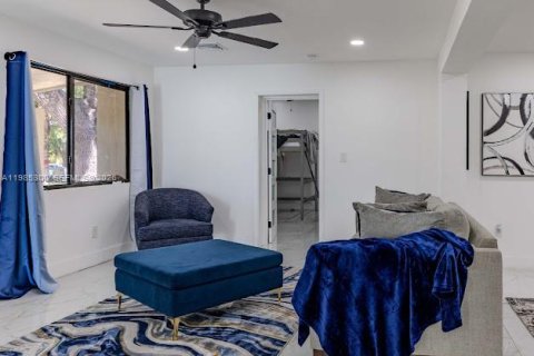Купить виллу или дом в Майами, Флорида 3 спальни, 115.01м2, № 2046963 - фото 19