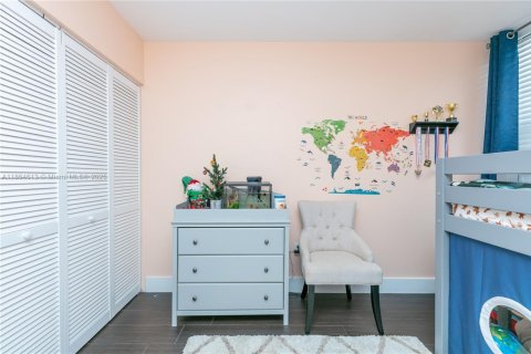 Condo in Aventura, Florida, 3 bedrooms  № 2015604 - photo 13