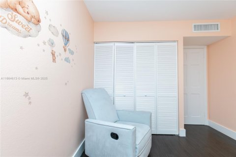 Condo in Aventura, Florida, 3 bedrooms  № 2015604 - photo 21