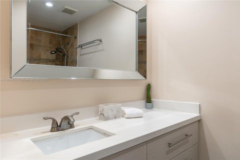 Condo in Aventura, Florida, 3 bedrooms  № 2015604 - photo 10