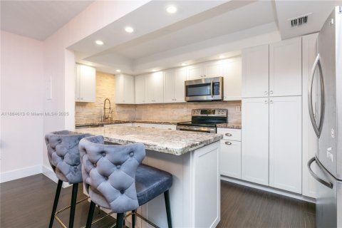 Condo in Aventura, Florida, 3 bedrooms  № 2015604