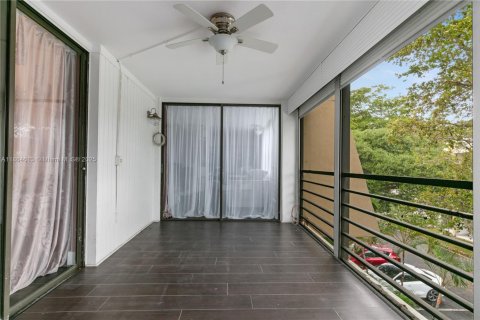 Condo in Aventura, Florida, 3 bedrooms  № 2015604 - photo 30