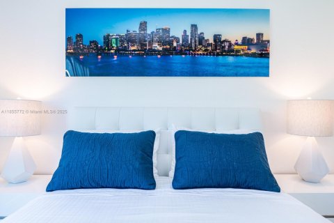 Снять в аренду виллу или дом в Форт-Лодердейл, Флорида 3 спальни, 157.93м2, № 2050069 - фото 30